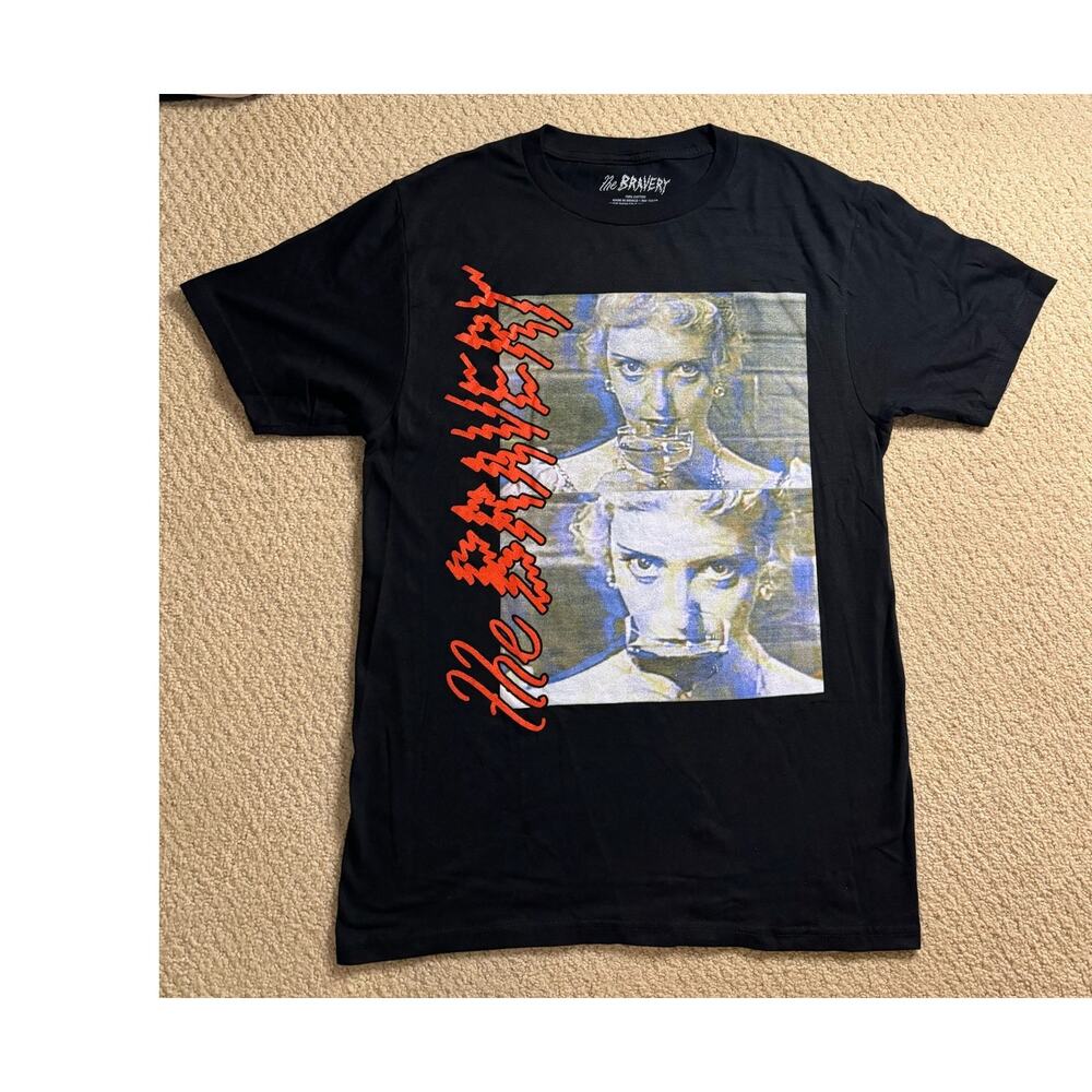 NWOT Hot Topic The Bravery Glitch Photo Tee